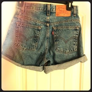 levi’s high waisted shorts